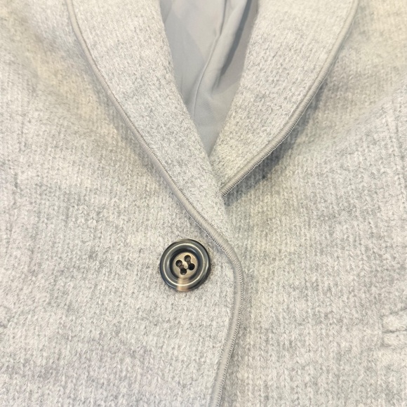 Ann Taylor Wool Plaid Blazer | Made in Portugal Size 4 - Gray - Picture 6 of 8